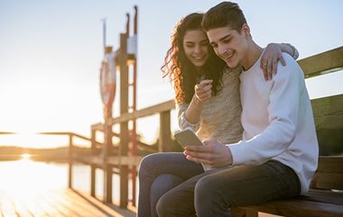 تسبب الهرمونات حب الشباب خلال فترة البلوغ